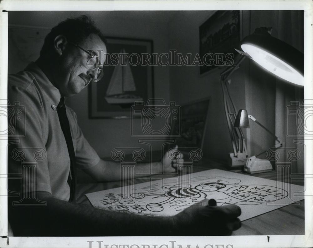 1988 Press Photo Artist Mark Potter works design class cartooning Dunedin Fine - Historic Images