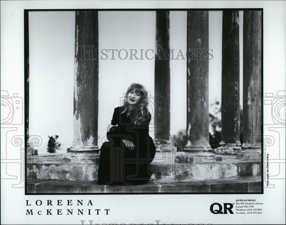 1997 Press Photo Singer, Loreena McKennitt on QR label - RSL06983 - Historic Images