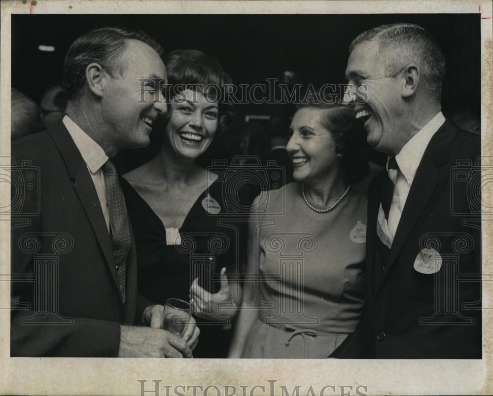 1965 Press Photo James &amp; Wiley Families Attend Tierra Verde Resident Party - Historic Images