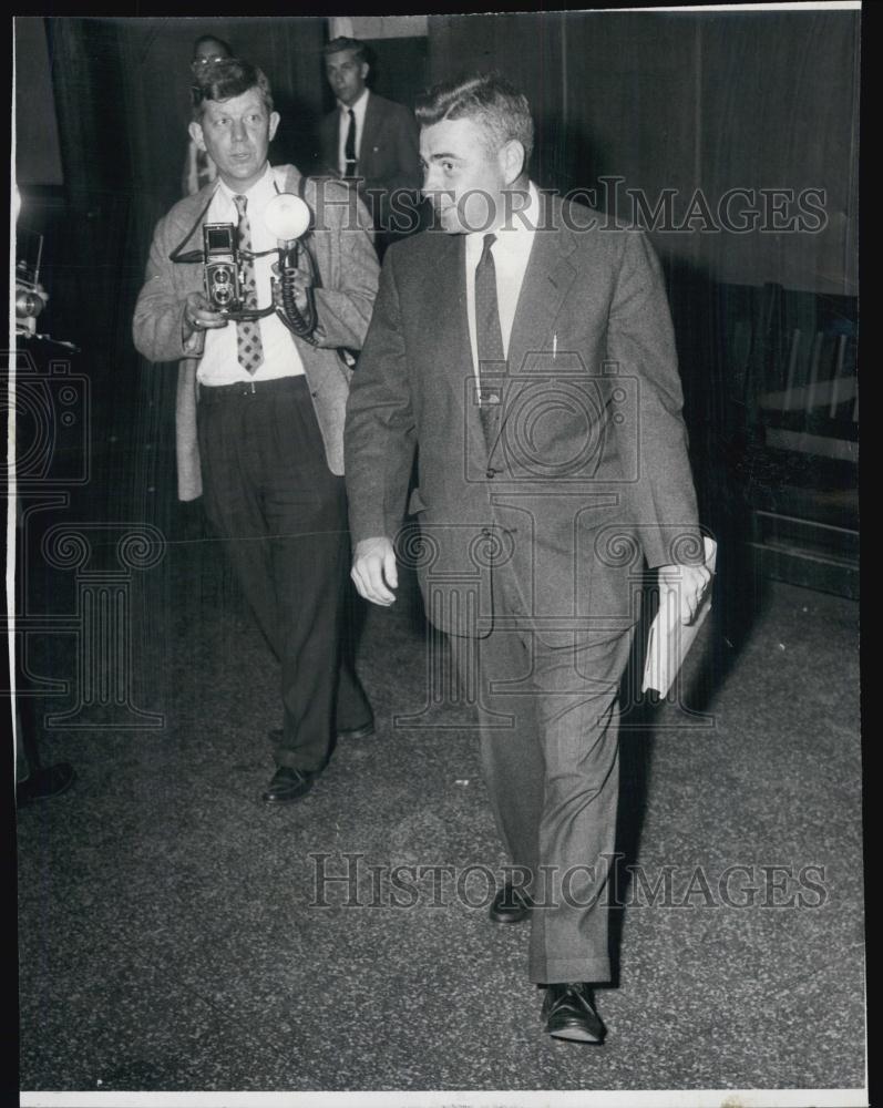 1959 Press Photo Captain Sheldon Collins Boston Harbor Pilot Kaufman Case - Historic Images