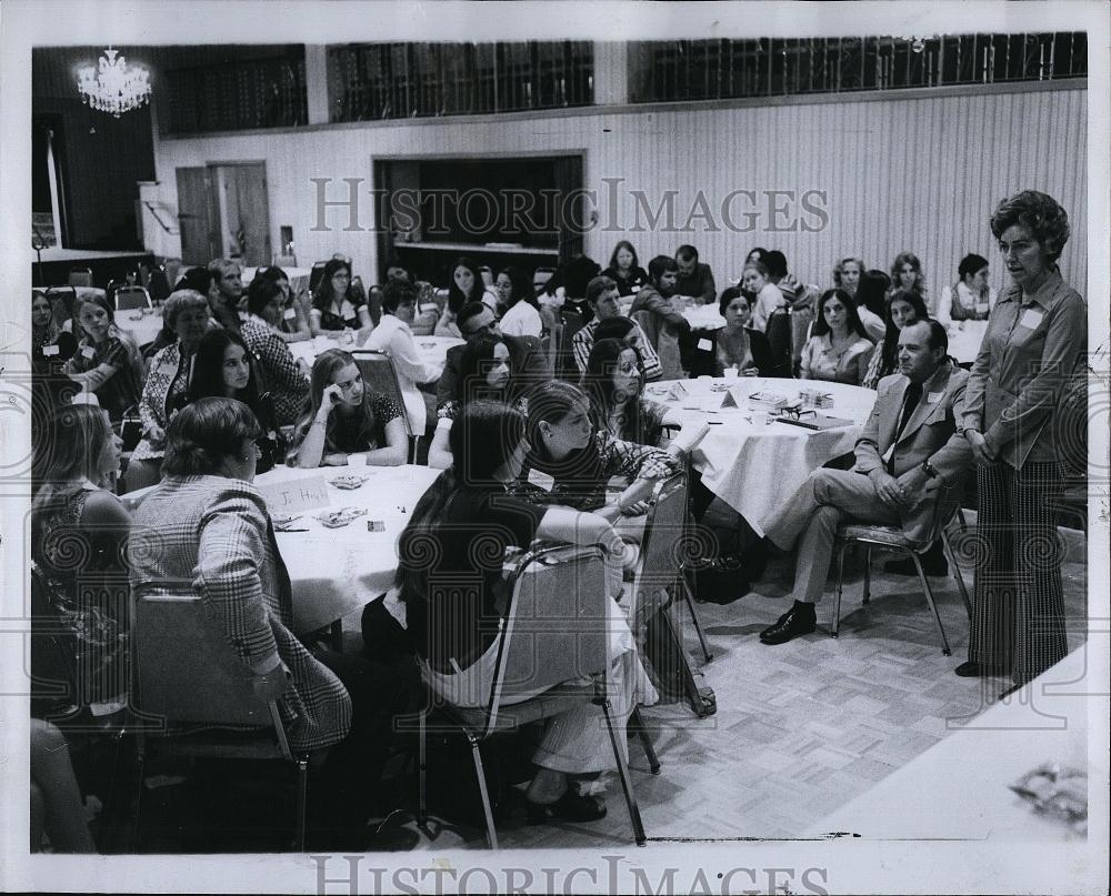 1973 Press Photo Jane Mcgrath President of Somerville Tea Assn - RSL91061 - Historic Images