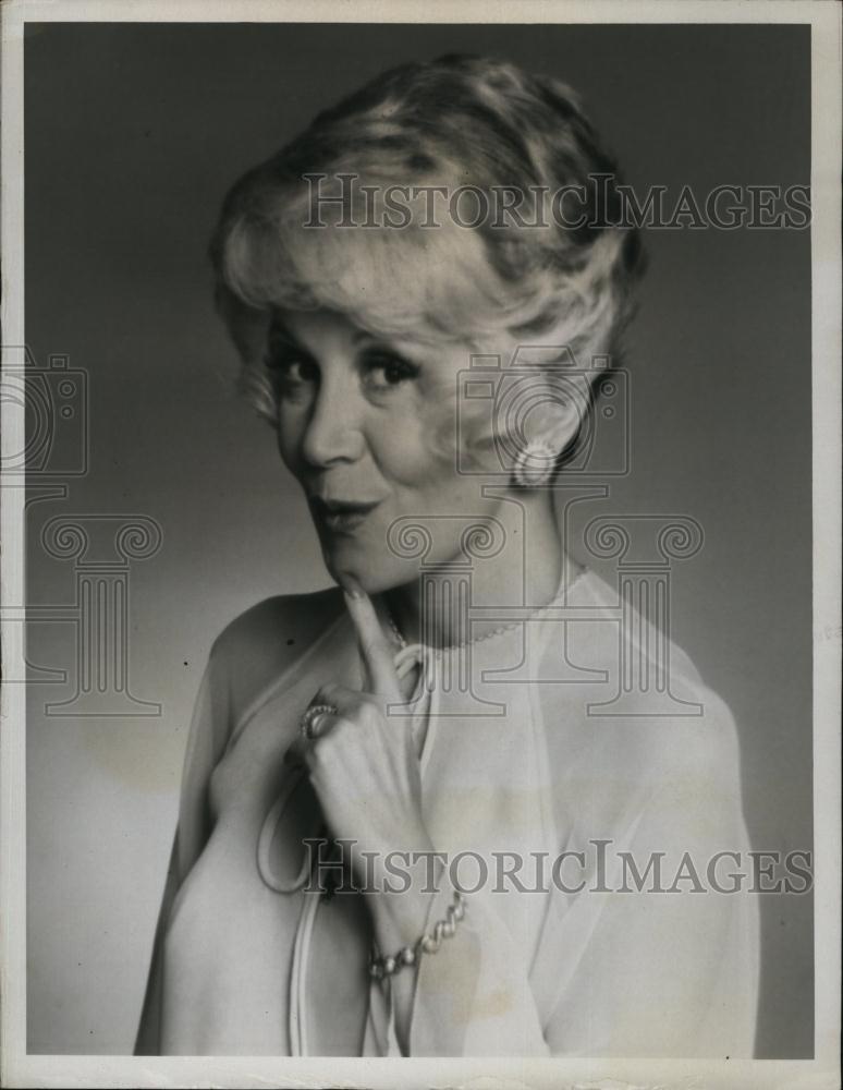 1975 Press Photo Columnist &amp; broadcaster Rona Barrett - RSL94003 - Historic Images