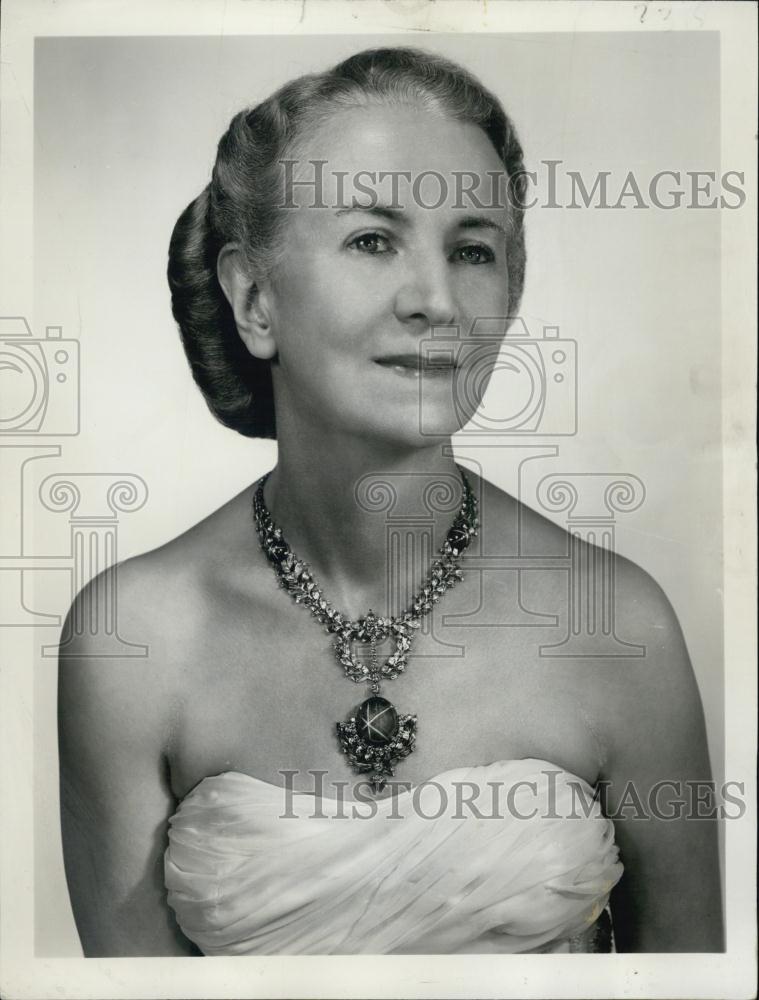 1953 Press Photo Inez Robb, Star International News Service Columnist - Historic Images