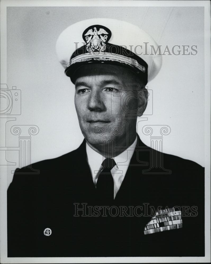 1962 Press Photo Captain JS Slaughter Commanding Officer USS Northampton NY - Historic Images