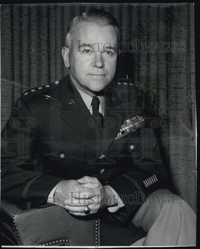 1965 Press Photo Gen Lawton Collins, Army Chief of Staff - RSL01489 - Historic Images