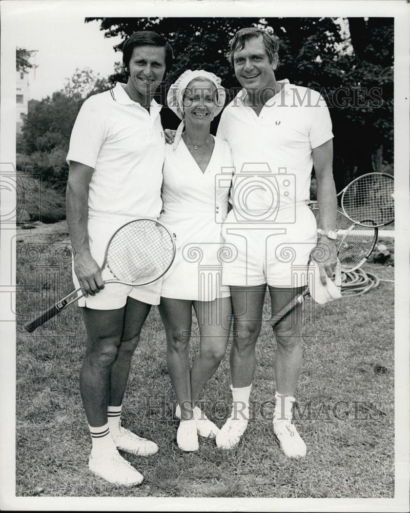 1972 Press Photo Senator Lawton Childs Wife Rhea Tennis Pro Roy Emerson - Historic Images