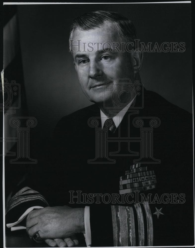 1963 Press Photo Vice Adm William Smedberg Retires - RSL41001 - Historic Images