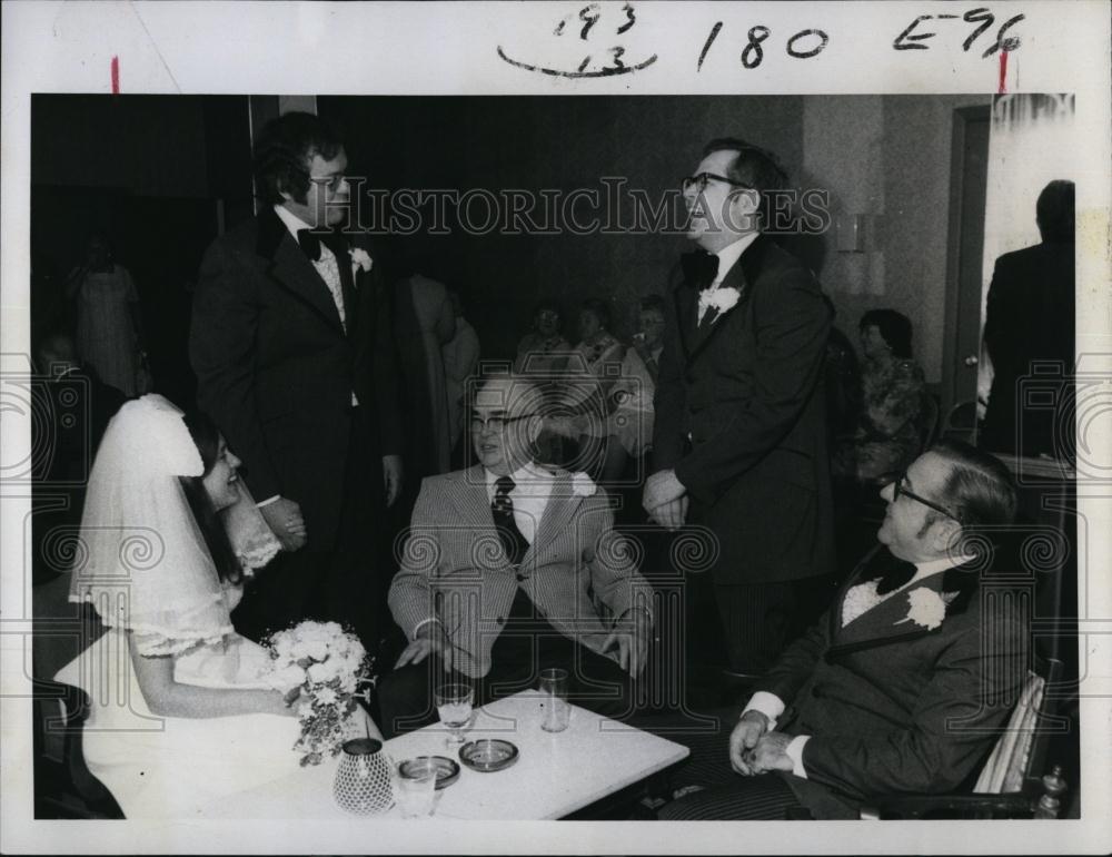 1973 Press Photo Bride &amp; Groom Doctors Patricia &amp; James Caldwell - RSL95781 - Historic Images