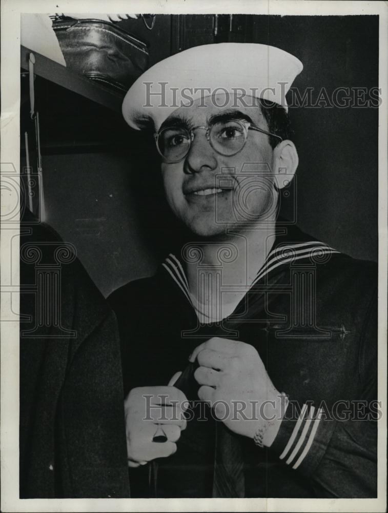 1944 Press Photo George Weyerhaeuser, was kidnapped in Tacoma Wash in 1935 - Historic Images