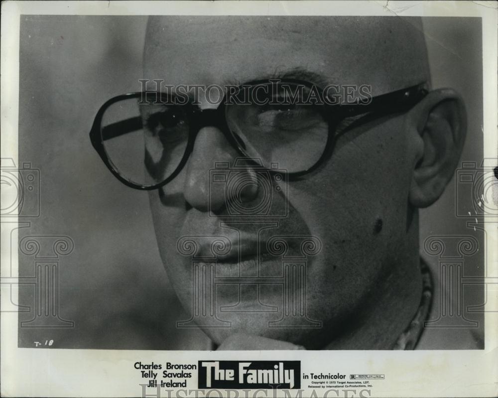 Press Photo Actor Telly Sevallas Actor in movie the Family Entertainer - Historic Images
