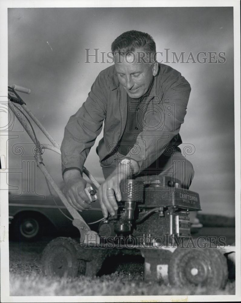 1959 Press Photo Lt Edwawrd Dahlgren, Cong Medal Winner from Maine - Historic Images