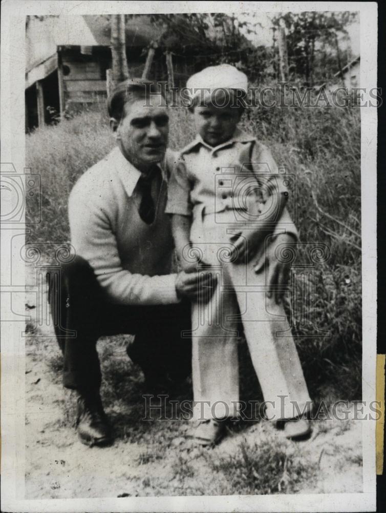 1957 Press Photo Missing Man Frederick Day Son - RSL44697 - Historic Images