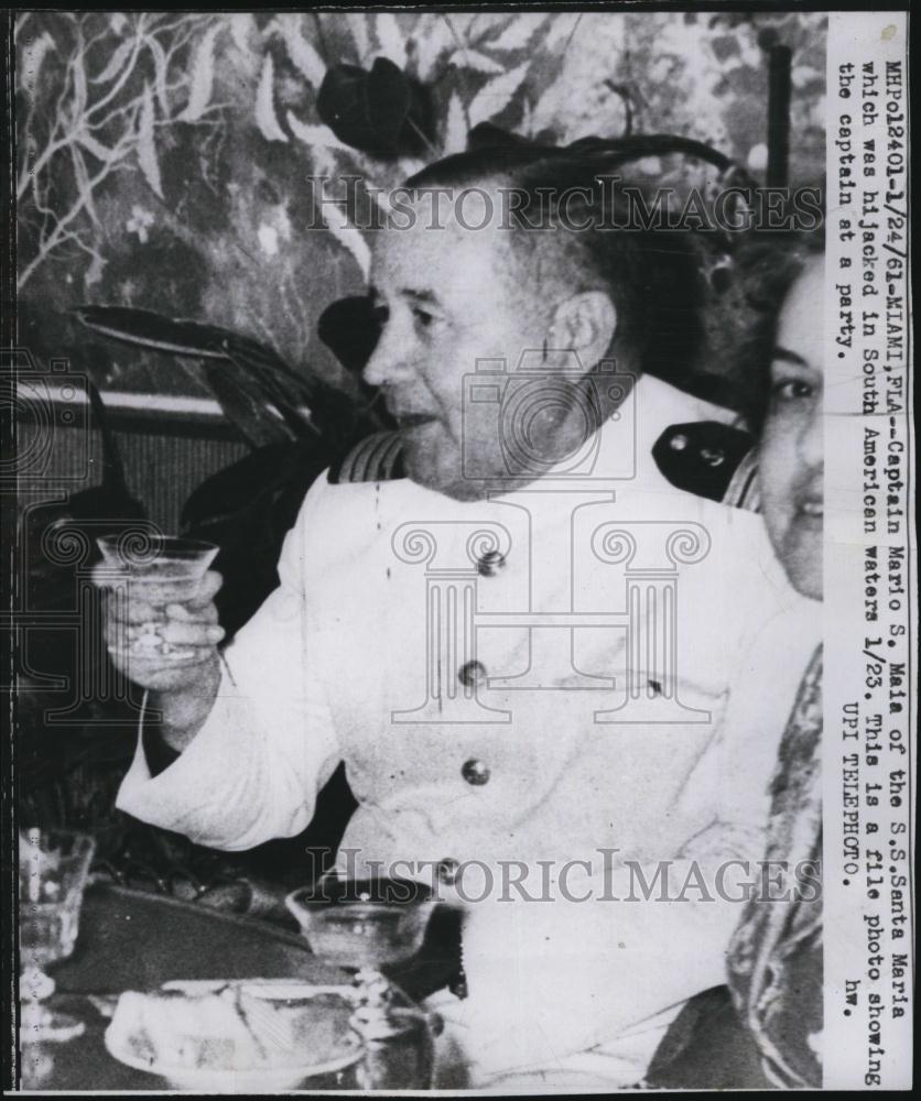 1961 Press Photo Captain Merio S MAia SS Santa Maria - RSL83689 - Historic Images