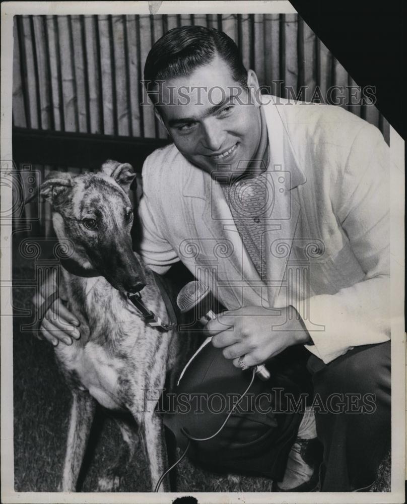 1960 Press Photo Disc jockey Bill Marlowe &amp; a greyhound dog - RSL79197 - Historic Images