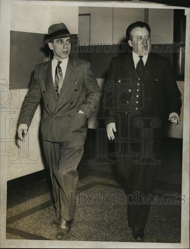 1947 Press Photo Earl day found not guilty of slaying wife Michael Mahoney - Historic Images