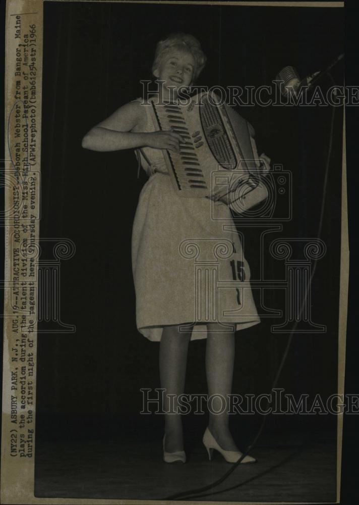 1966 Press Photo Deborah Webster Plays Accordian During Miss High School Pageant - Historic Images