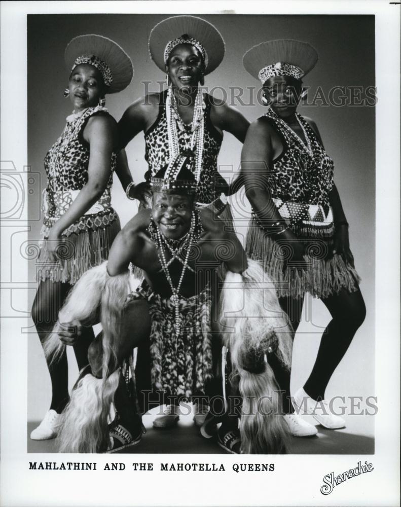 Press Photo Recording Artists, Mahlathini &amp; the Mahotella Queens - RSL83501 - Historic Images