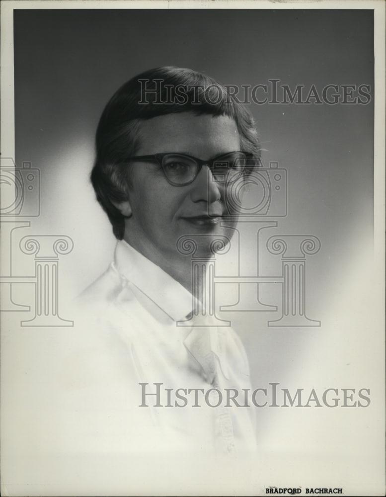 1963 Press Photo Dr Mary Bunting, president of Radcliffe College - RSL42609 - Historic Images