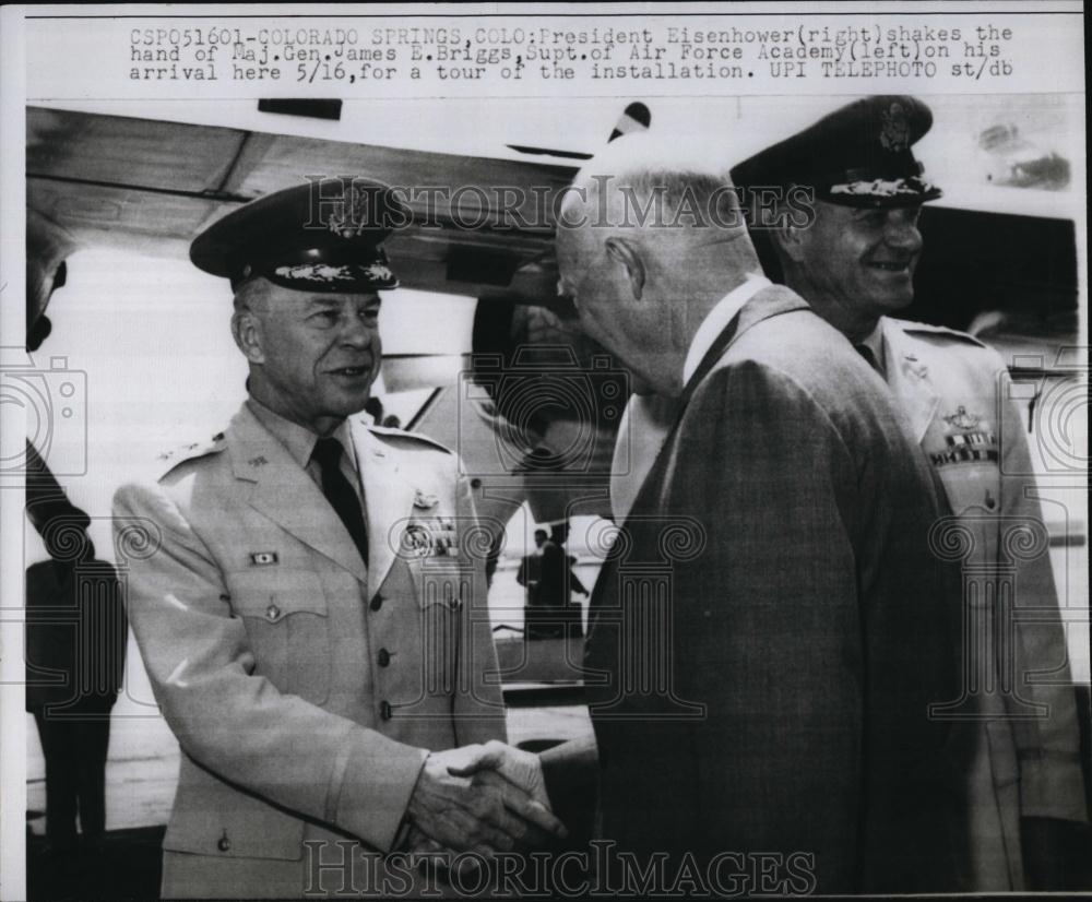 1959 Press Photo US President Eisenhower, James E Briggs, Air Force Academy - Historic Images