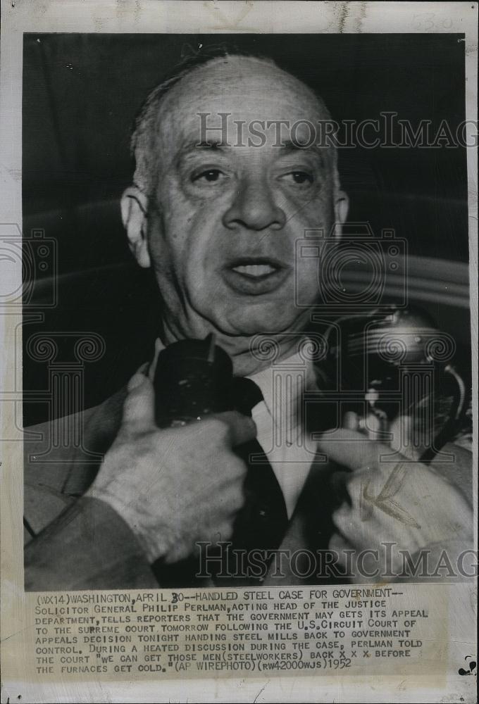 1952 Press Photo General Philip Perlman Acting Head Of Justice Dept &amp; Reporters - Historic Images