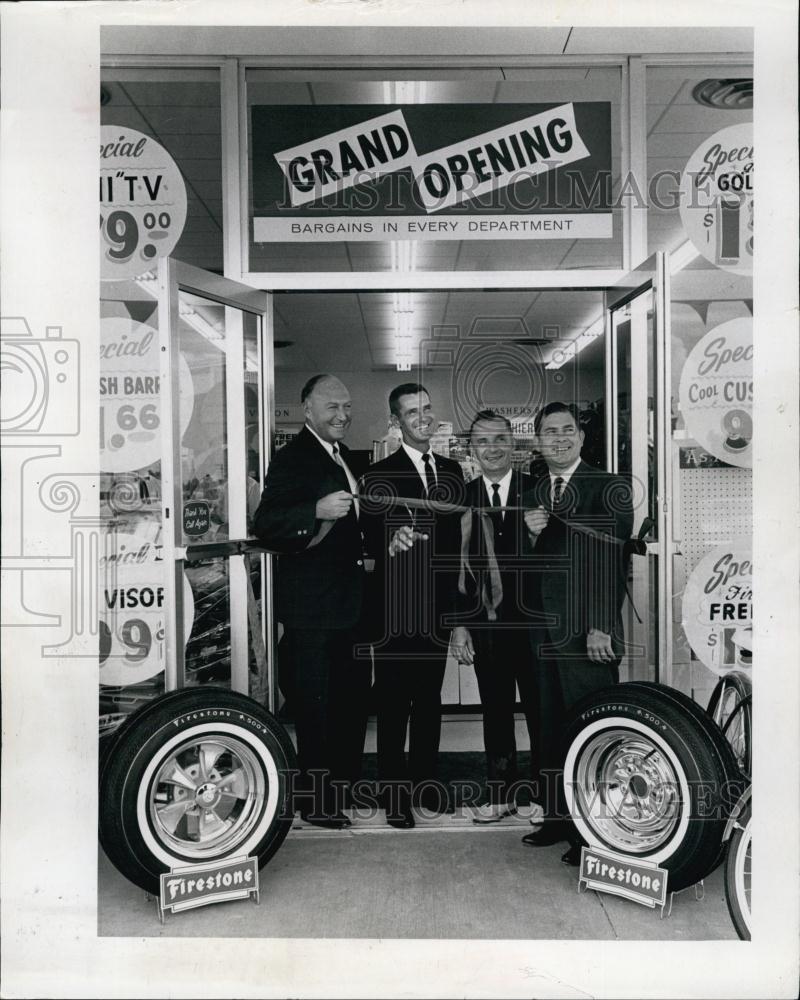 1966 Press Photo The 5th Firestone Store opens in Pinellas County - RSL65849 - Historic Images