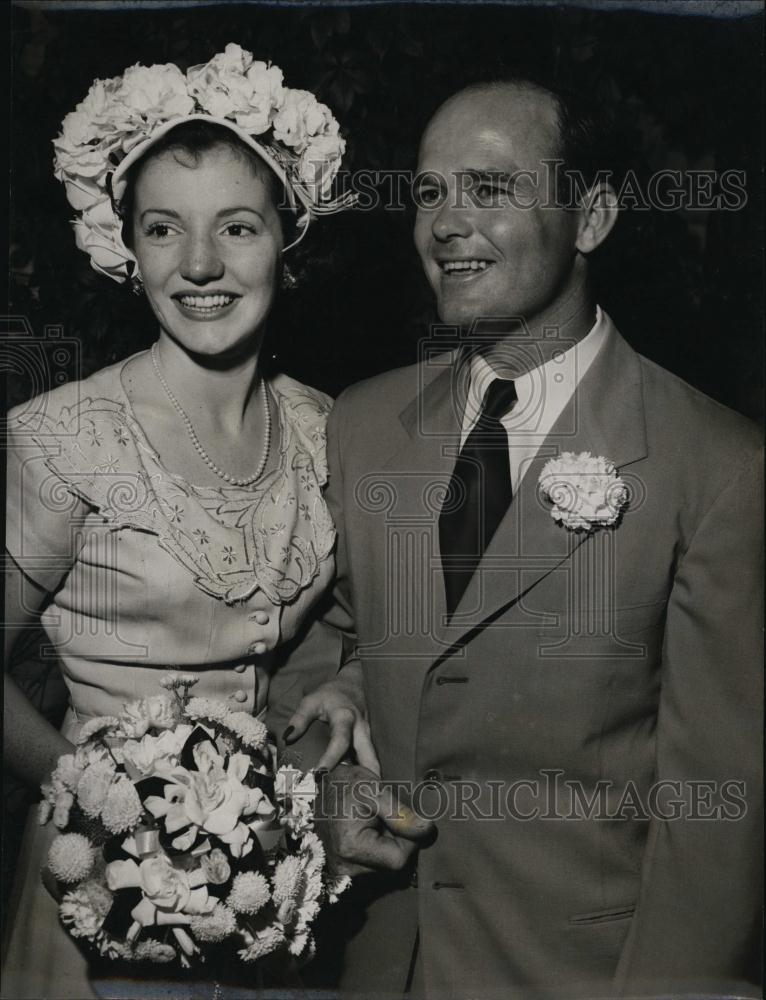 1947 Press Photo Mr &amp; Mrs Joseph Lee Robertson - RSL92555 - Historic Images