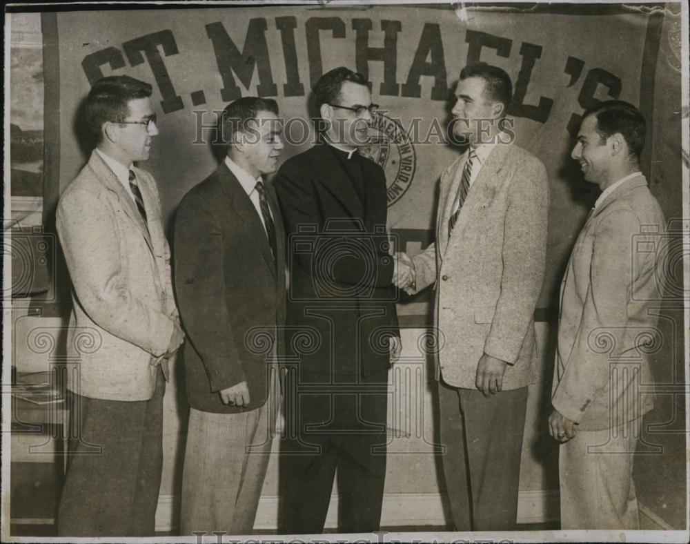 1953 Press Photo Officers Boston Club St Michaels College Rev Francis Moriarty - Historic Images