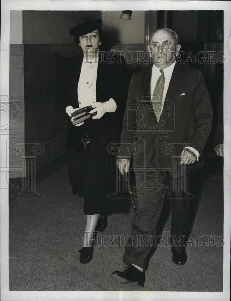 1939 Press Photo Producer Martin Beck, Lillian Schrein Case, Embezzlement - Historic Images