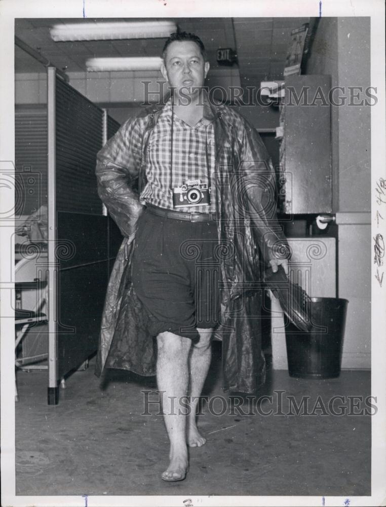 1959 Press Photo Johnny Evans, Photography - RSL60503 - Historic Images