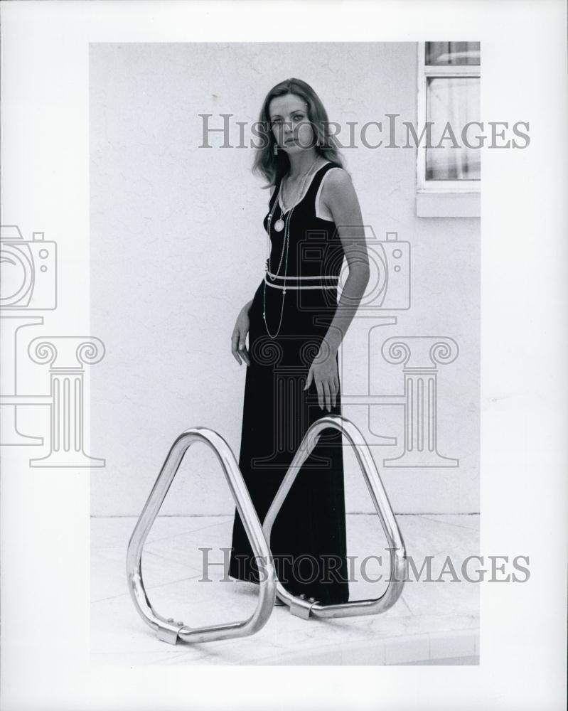 1974 Press Photo Security Guard, Model Debbie Tillman - RSL62617 - Historic Images