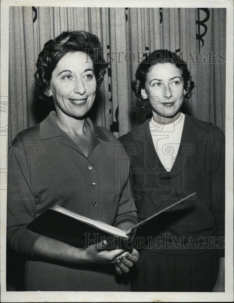 1960 Press Photo Mrs Luis Weinstein Mrs Mark Aisner - RSL43473 - Historic Images