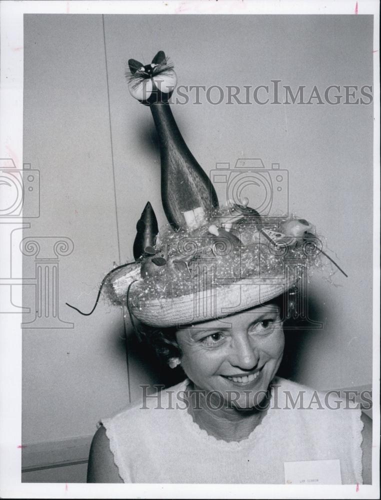 1965 Press Photo Mrs William A Gibson - RSL64825 - Historic Images