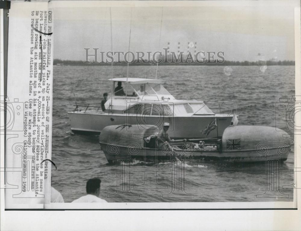 1969 Press Photo British adventurer John Fairfax rowing Atlantic first man - Historic Images