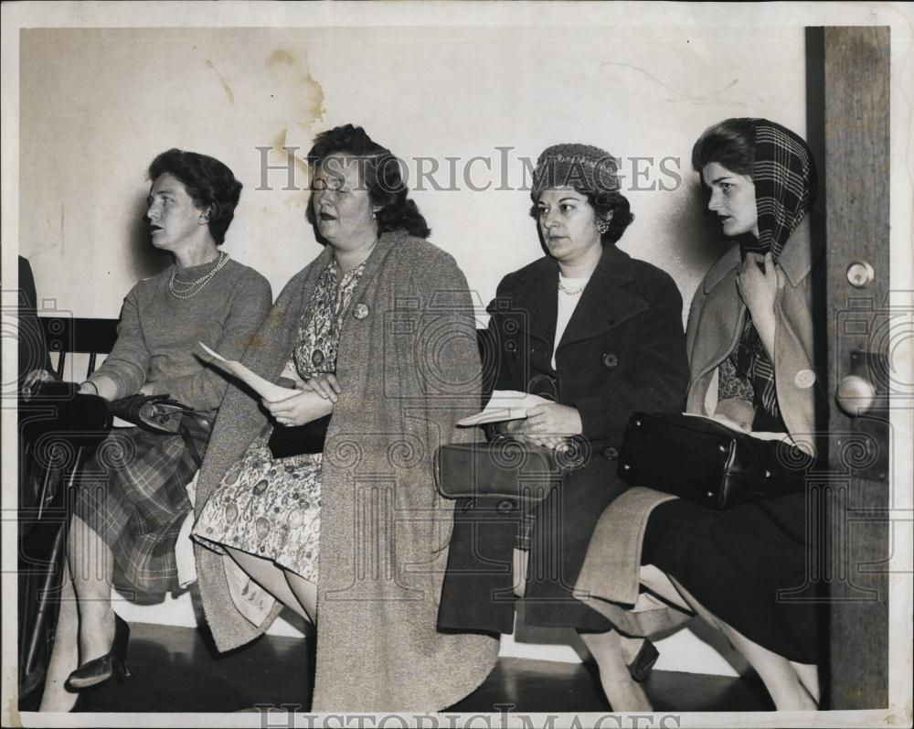 1962 Press Photo Mrs Mary Towns, Mrs Ann MacDonald, Mrs Ann Santilli, Mrs An - Historic Images