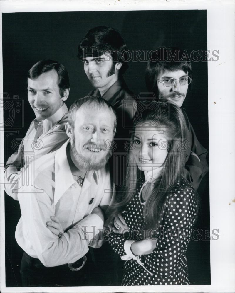 1971 Press Photo Down Under Group who sing at the Down Under Lounge - RSL65905 - Historic Images