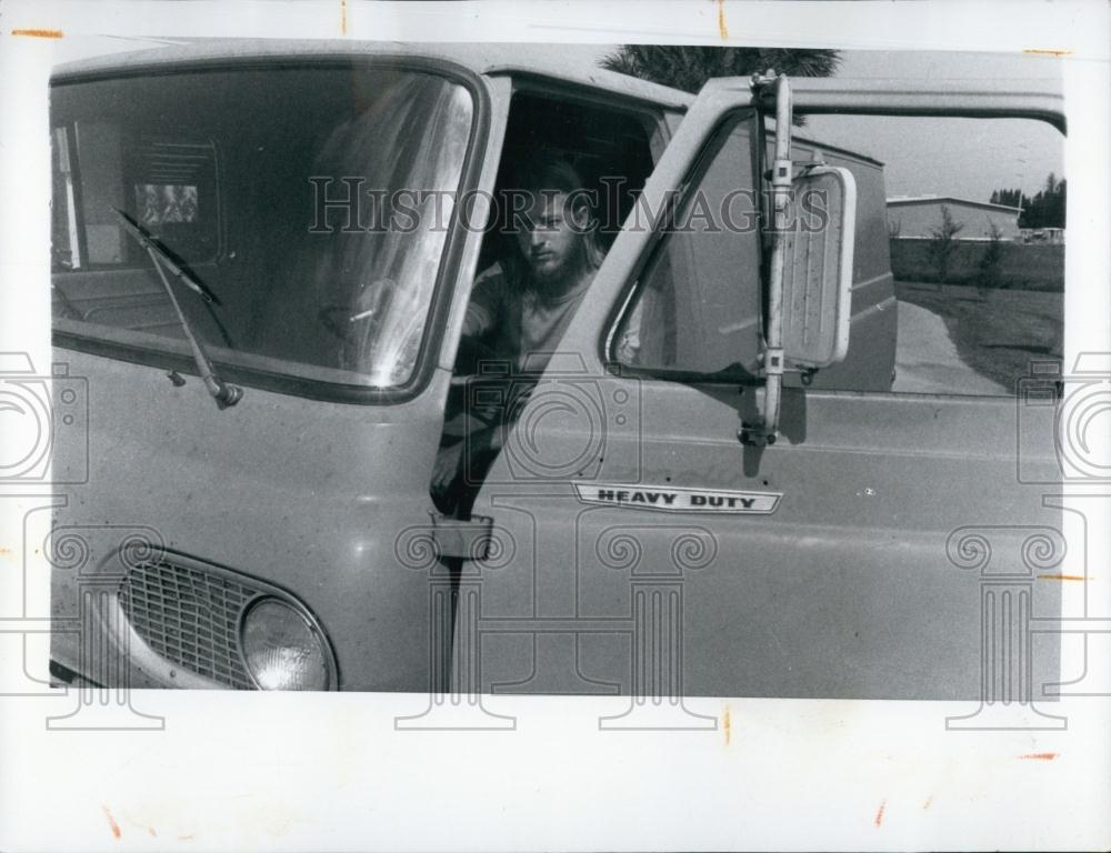 1973 Press Photo Diver Walter Moen in 1967 Ford van - RSL66857 - Historic Images