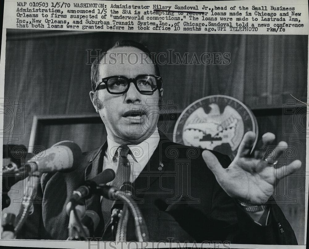 1970 Press Photo Administrator Hilary Sandoval Jr Head Small Business Washington - Historic Images