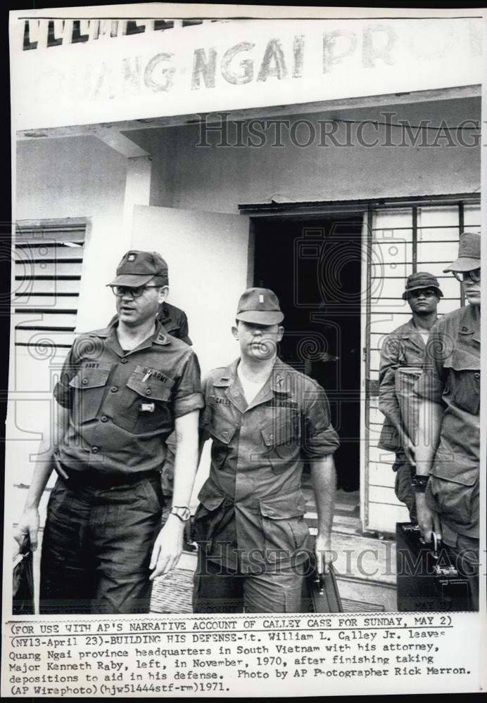 1971 Press Photo US Lt William L Calley, Jr And Attorney Major Kenneth Raby - Historic Images