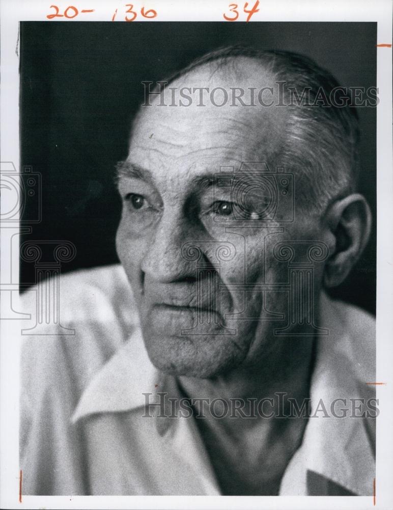 1976 Press Photo Wayne Carlock Amputee is Destitute - RSL62849 - Historic Images