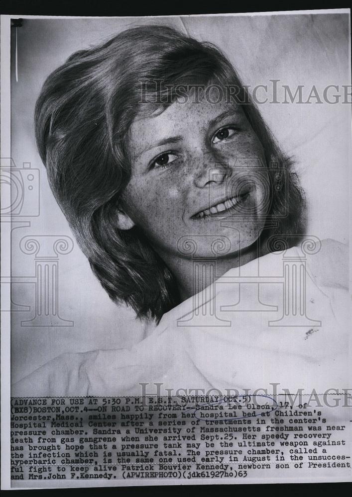 1963 Press Photo Sandra Lee Olson in hospital gangrene - RSL78447 - Historic Images