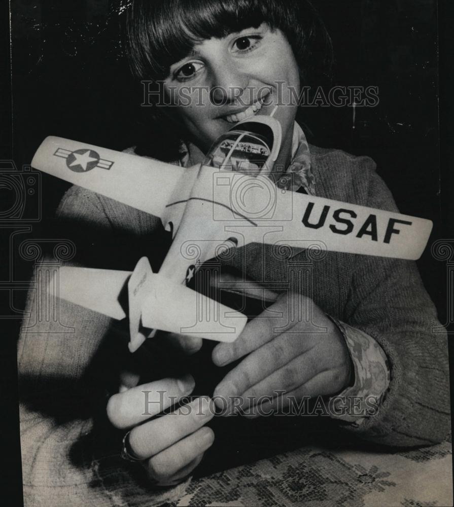 Press Photo Yvonne Fantasia of East Braintree - RSL48017 - Historic Images