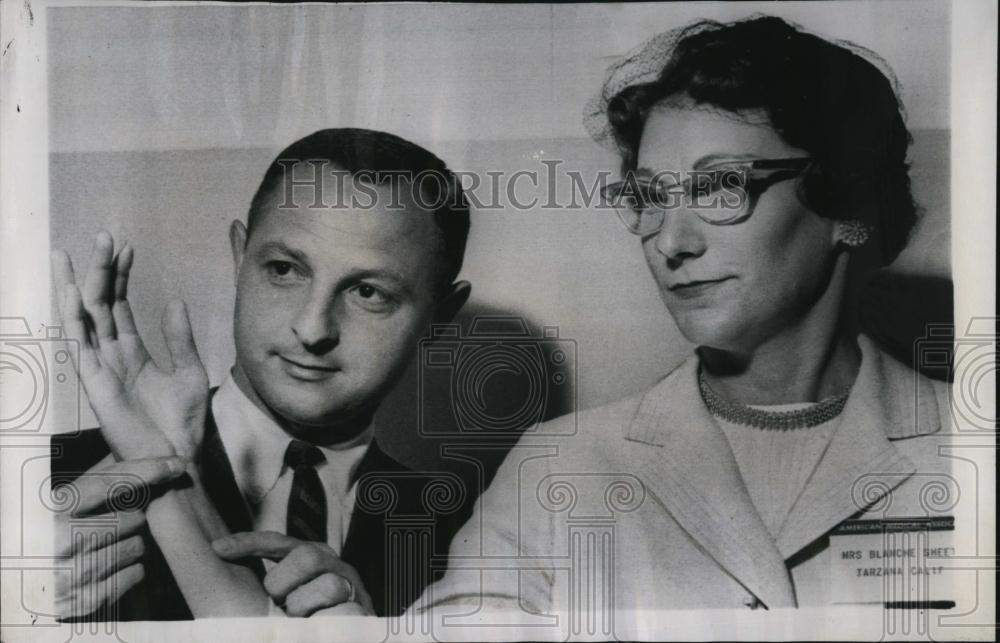 1964 Press Photo Dr Leonard Marmor, UCLA & Mrs Blanche Sheets - RSL89405 - Historic Images