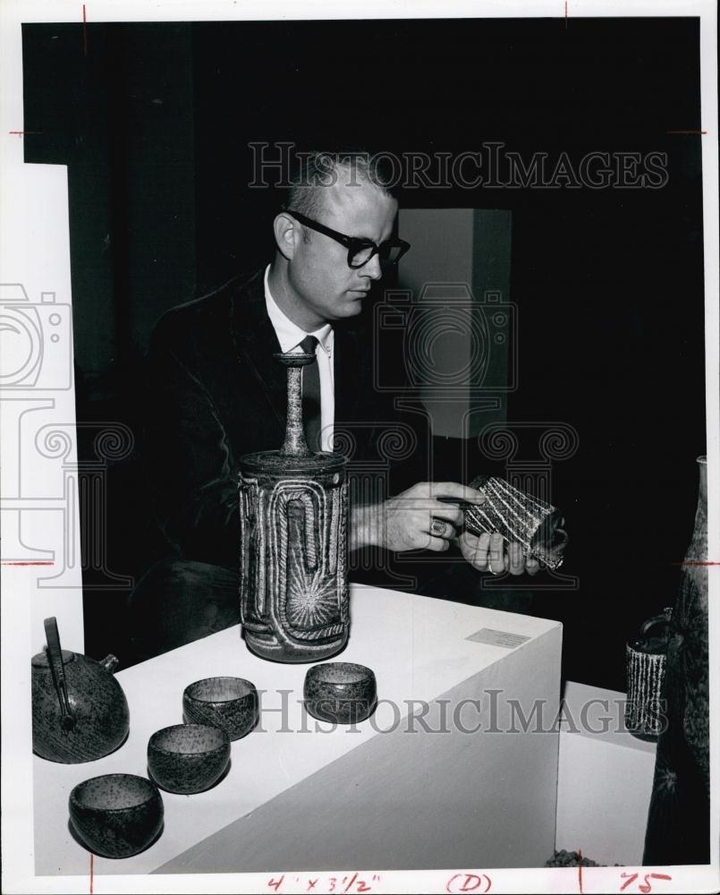 1963 Press Photo Charles Fager, American Activist, Author, Editor, Publisher - Historic Images