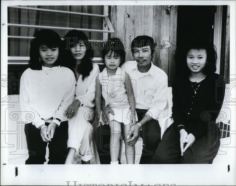 1989 Press Photo The Tran Family Phuong, Hong Phan, Lan Chuc and Thu - RSL99225 - Historic Images