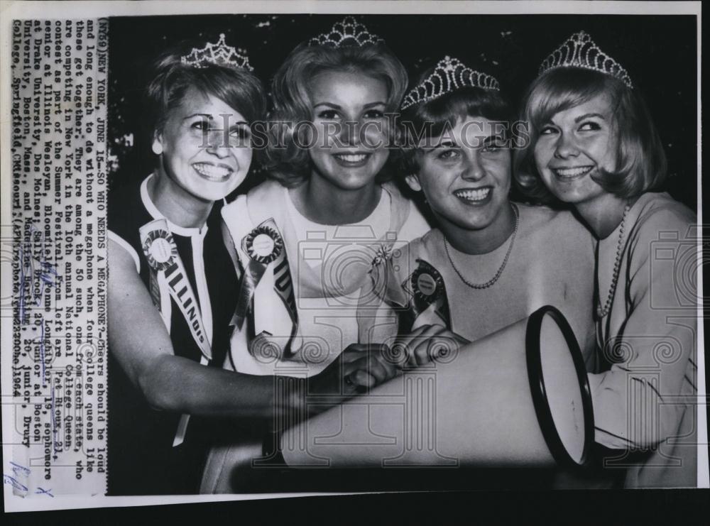 1964 Press Photo Penne Longhibler, Sally Brock Madeline Bartling - RSL88871 - Historic Images