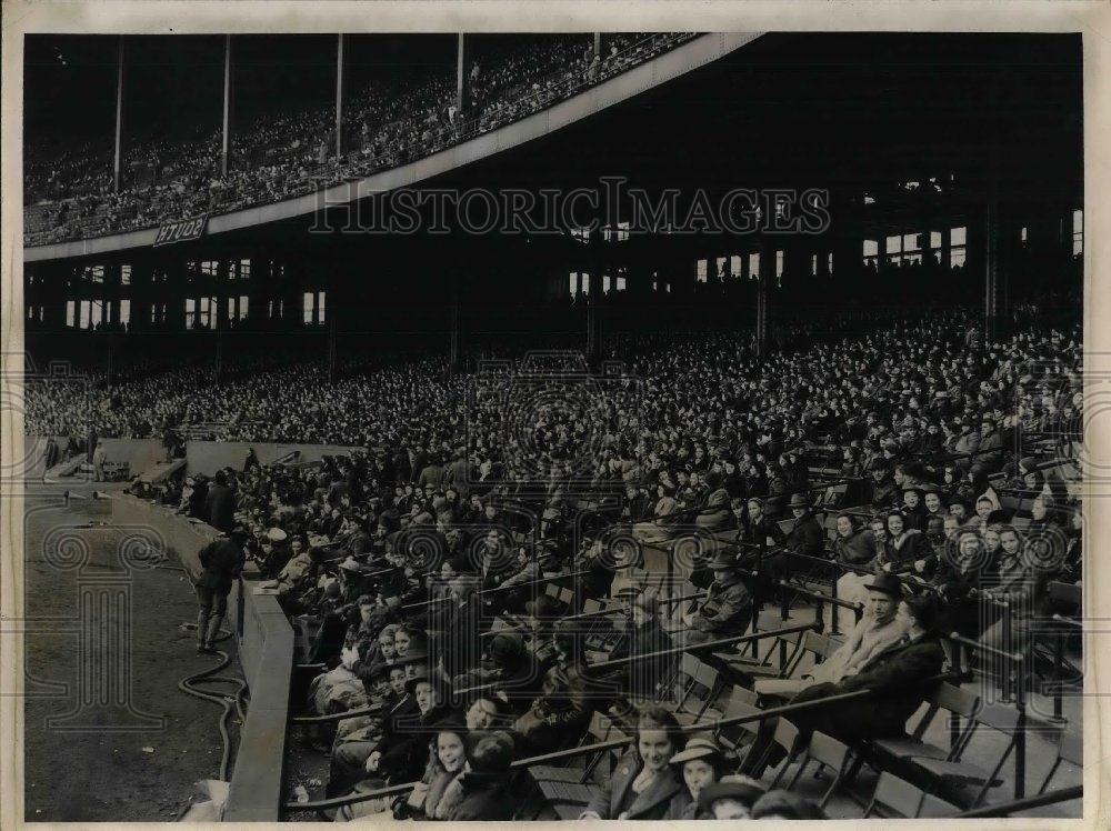 1939 Press Photo crowd at the Charity Baseball game. - nea06202 - Historic Images
