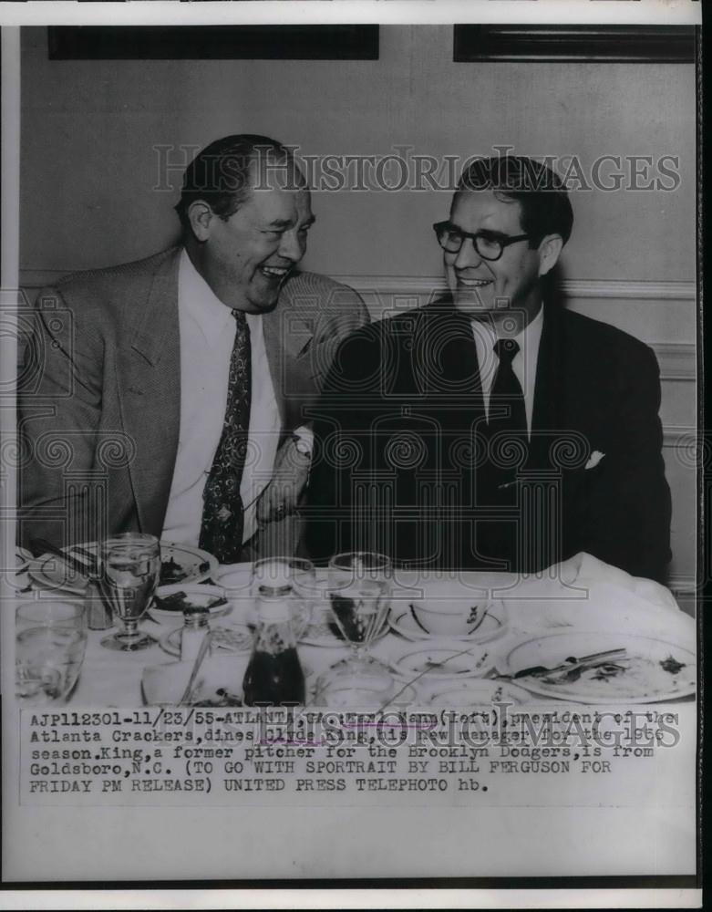 1955 Press Photo Earl Mann, President of the Atlanta Crackers, Clyde King - Historic Images