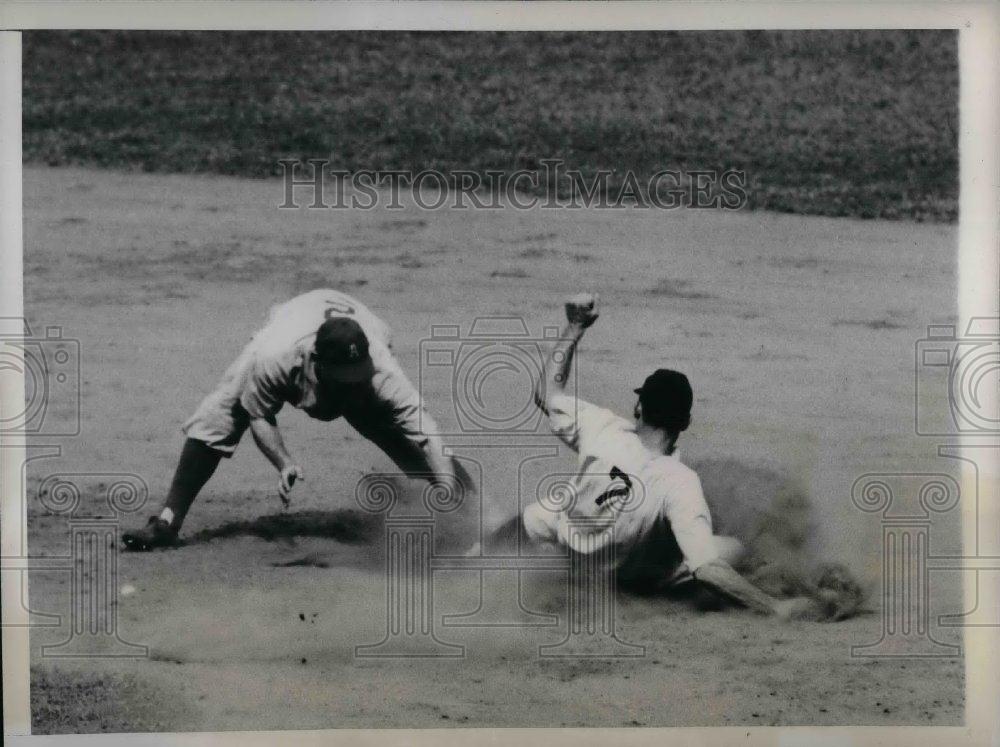 1944 Press Photo Herschel Martin, New York Yankees, Edgar Busch, Athletics - Historic Images