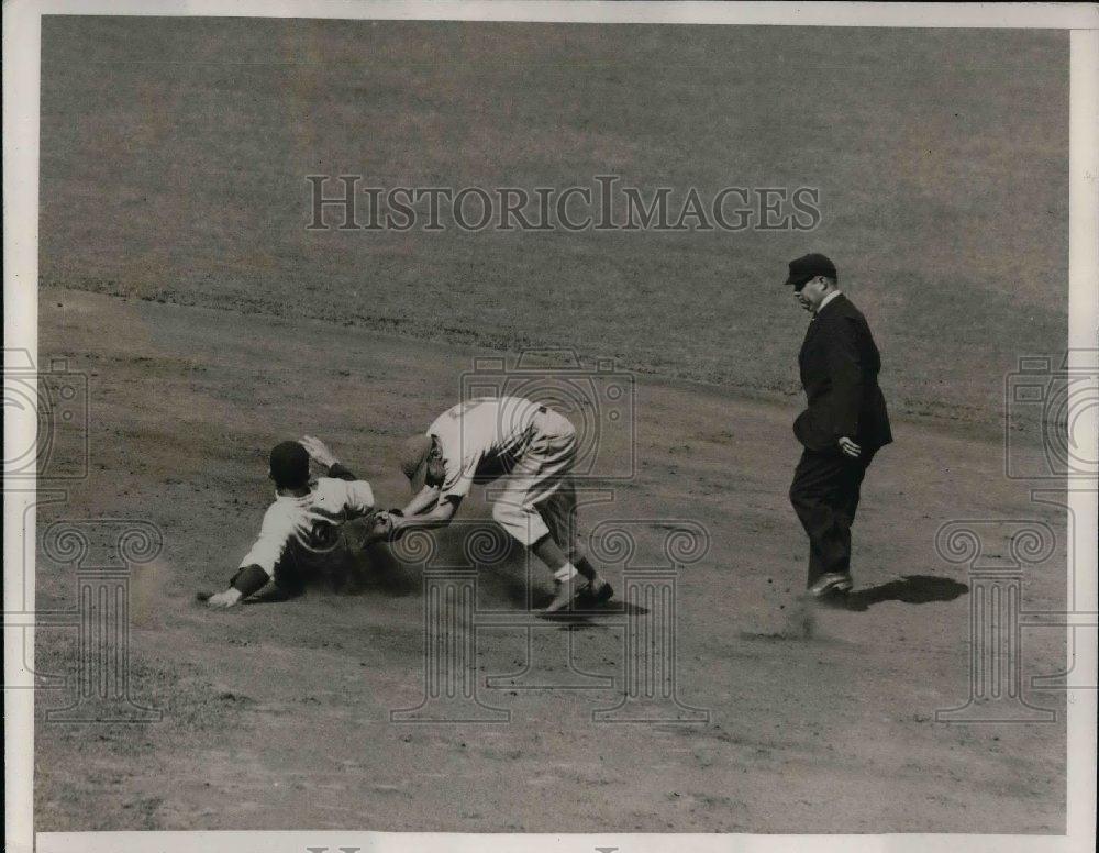 1935 Press Photo Selkirk of New York Yankees - nea06722 - Historic Images