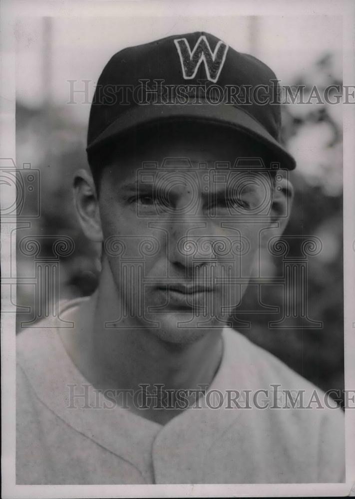 1938 Press Photo Washington Senators Joe Kuhel - nea02245 - Historic Images